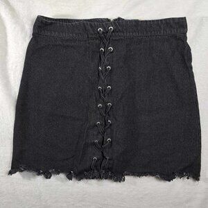 Fantastic Fawn Women's size L Black Wash Jean Mini Skirt Lace Up Frayed Hemline